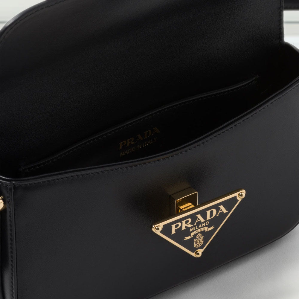 Leather shoulder bag