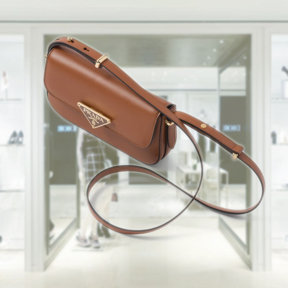 Leather shoulder bag
