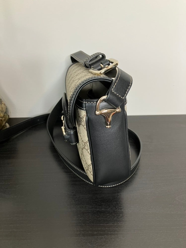 Gucci GG Canvas Horsebit  Shoulder Bag Beige/Black