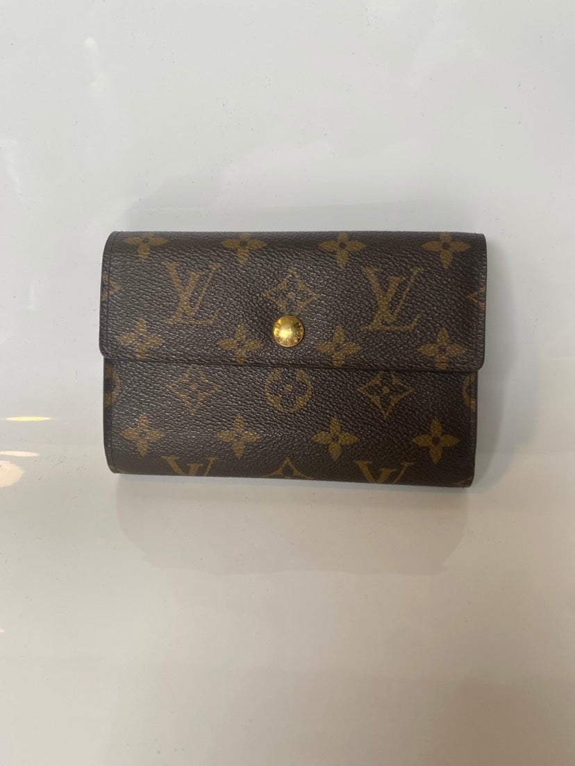 preloved Lv wallet
