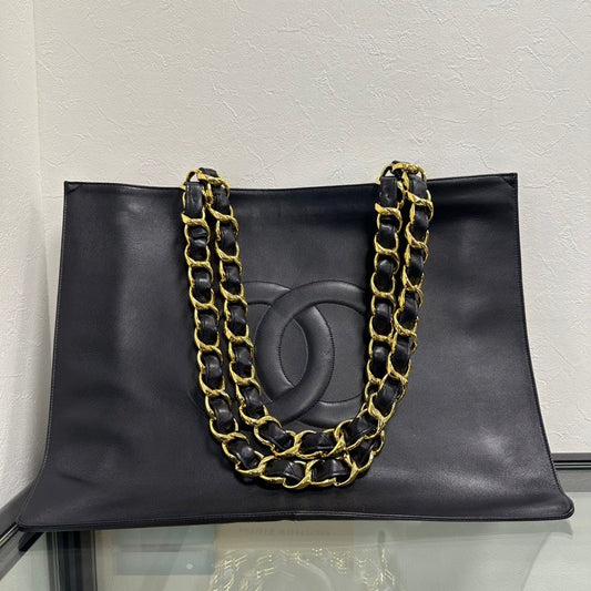 Chanel Chain Tote Bag 8900