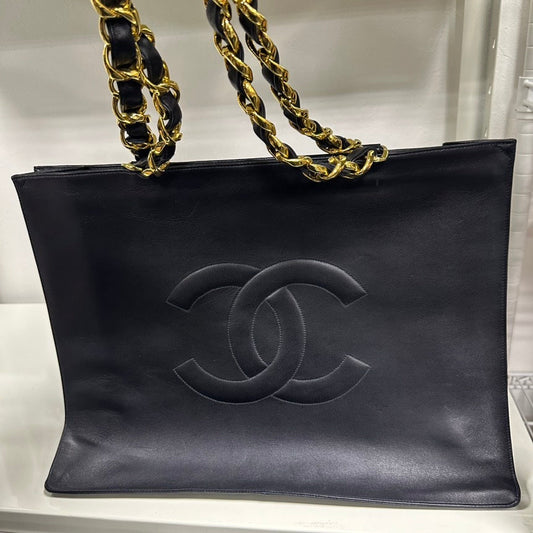 Chanel Chain Tote Bag 8900