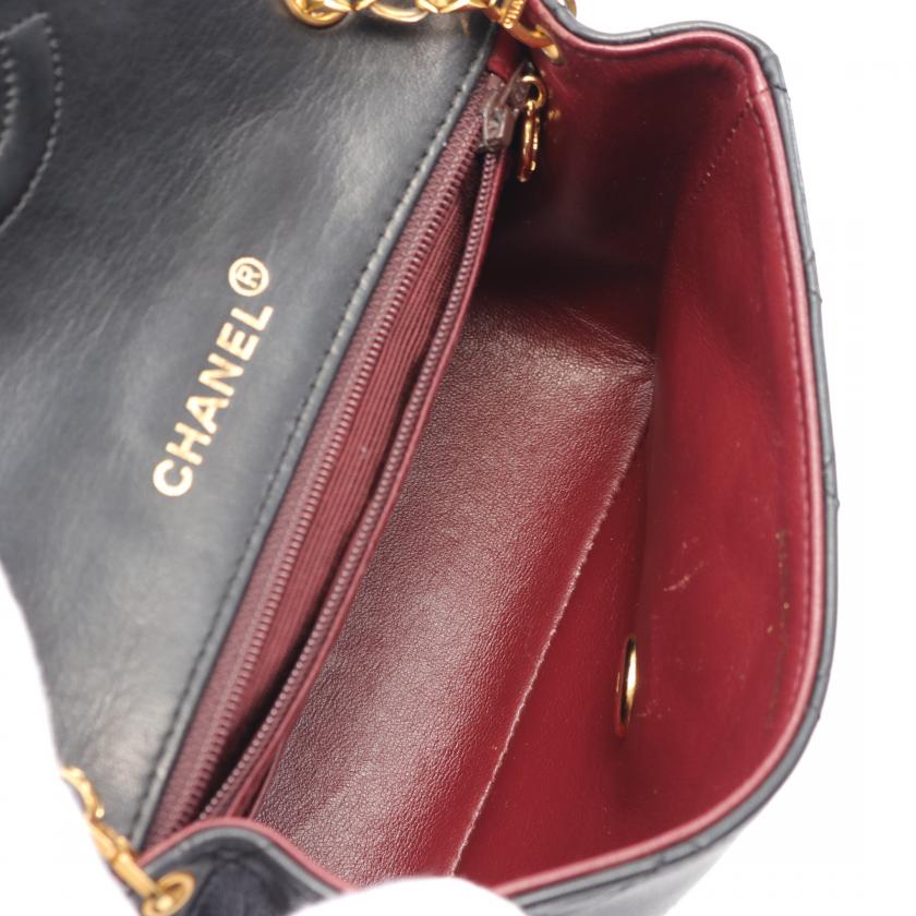 Chanel Mini Matelasse Chain Shoulder Bag Lambskin Black Gold Hardware 880182