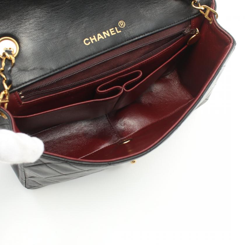 Chanel Matelasse Full Flap Chain Shoulder Bag Lambskin 885727