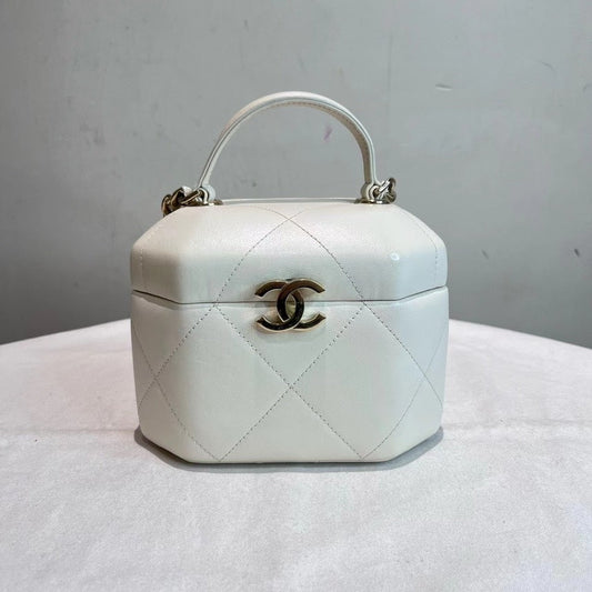 Chanel Box