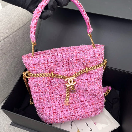 Chanel Enamel Buckle Pink Wool Bucket Bag