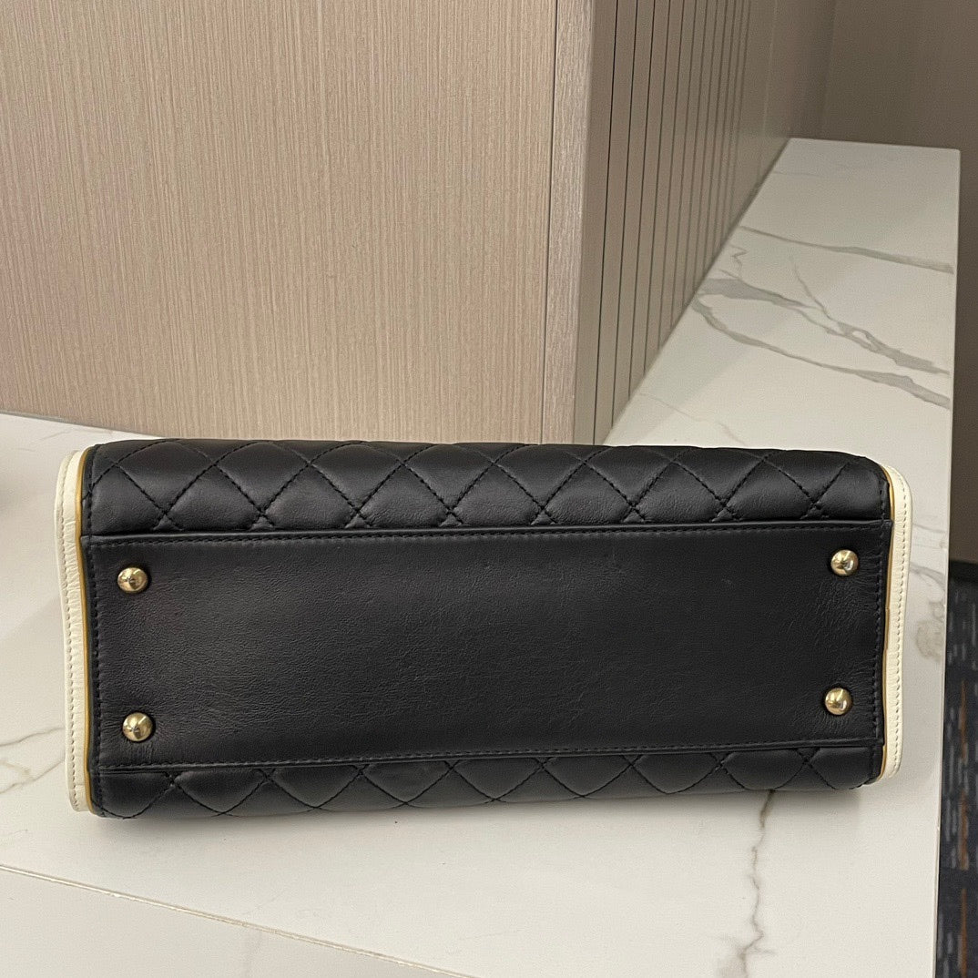 Chanel Tote Bag, Elegant and Comfortable, 17xxxxxx Purchased in 2013