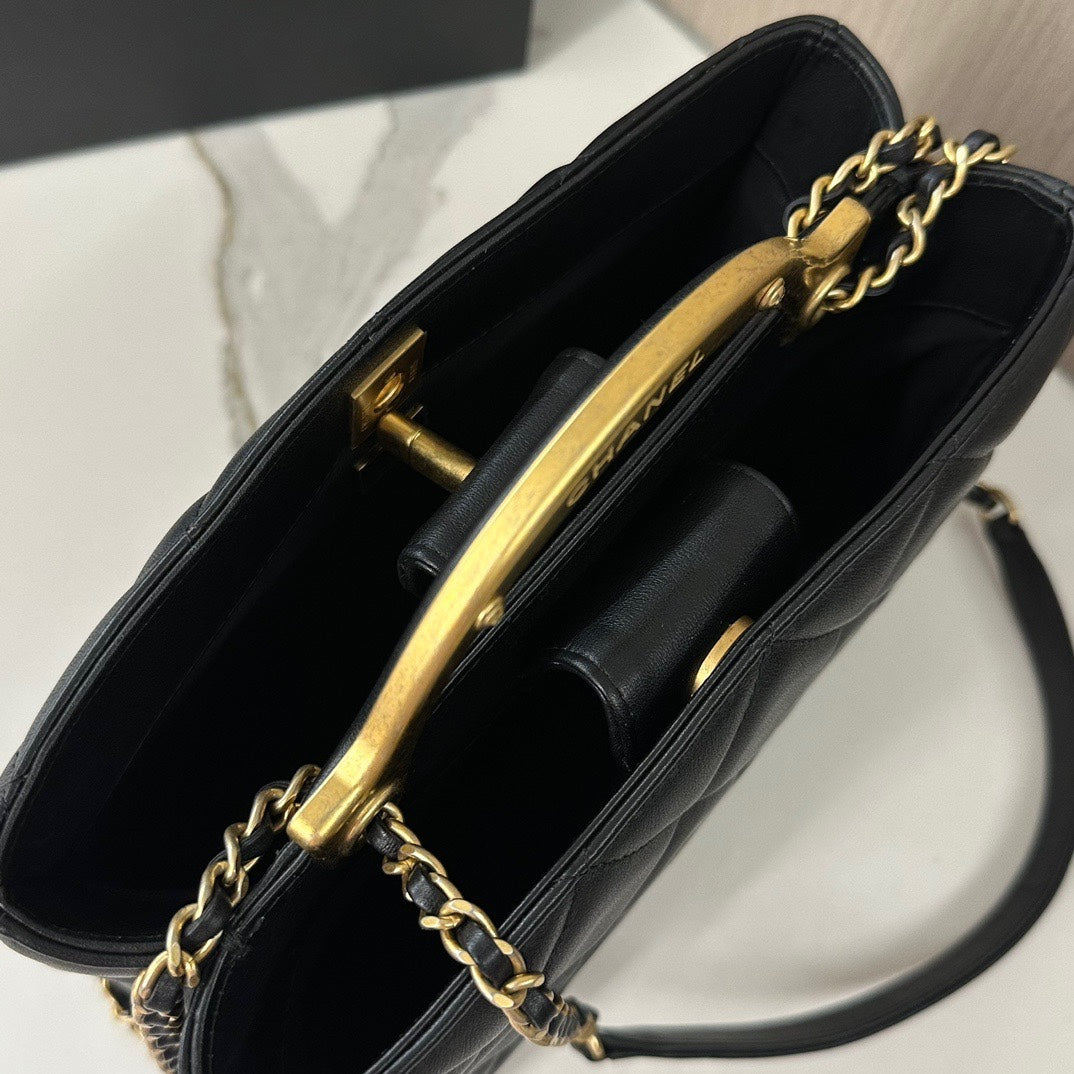 Brand New Chanel 21 Tote Bag Quilted Calfskin Microchip