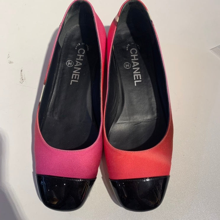 Chanel Flat Shoes With Db 37.5c