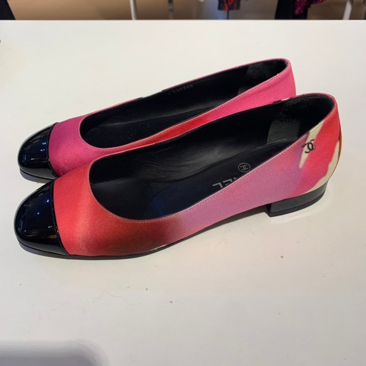 Chanel Flat Shoes With Db 37.5c