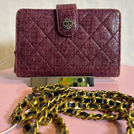 Chanel Quilted Leather Bifold Wallet Year 2013