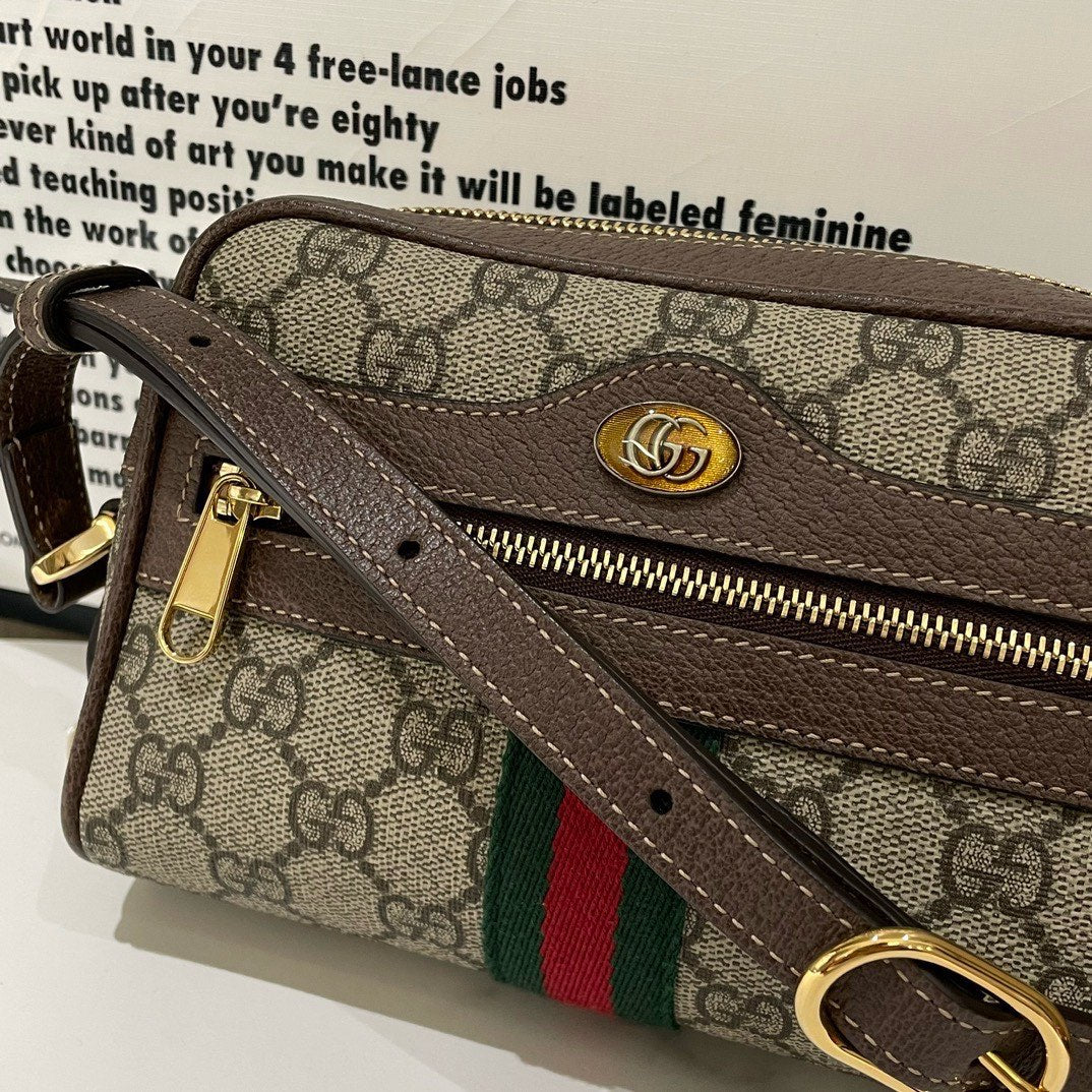 Gucci GG Supreme Camera Bag Beige Canvas Crossbody #