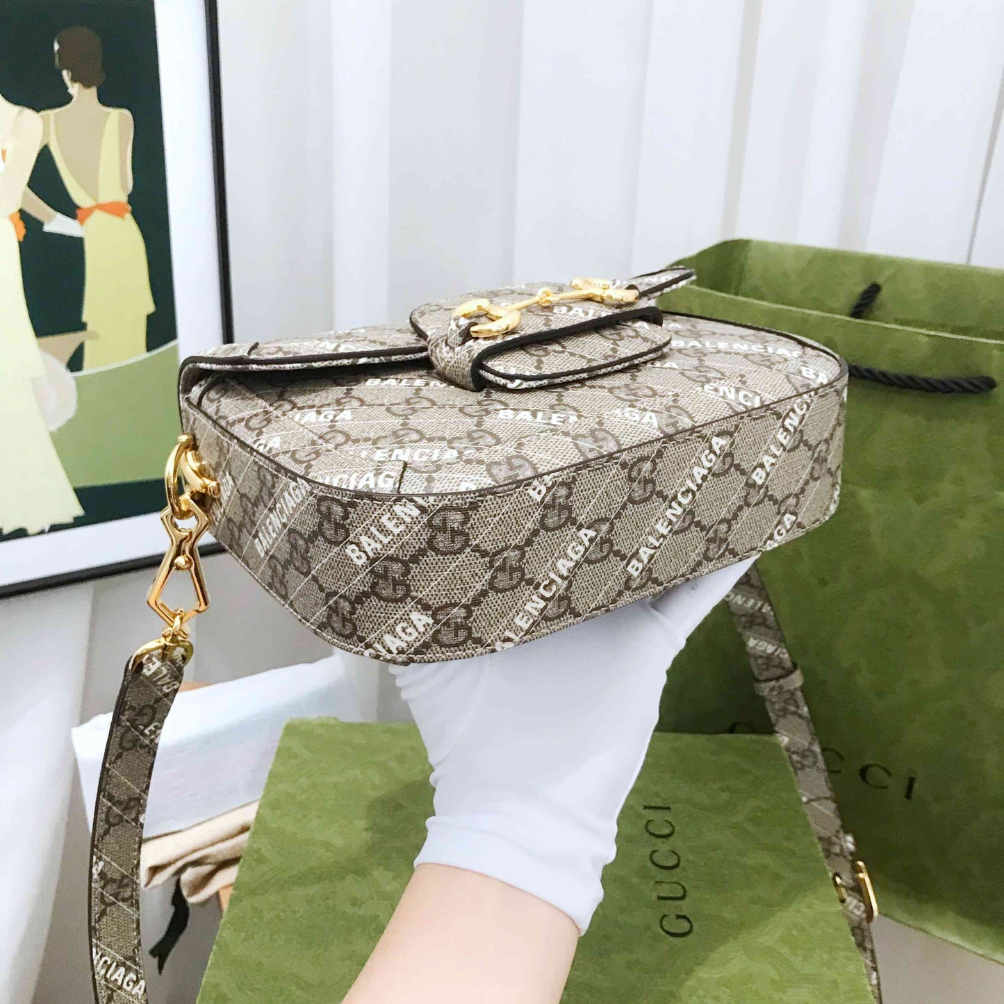 Gucci  Beige Mini Saddle Bag
