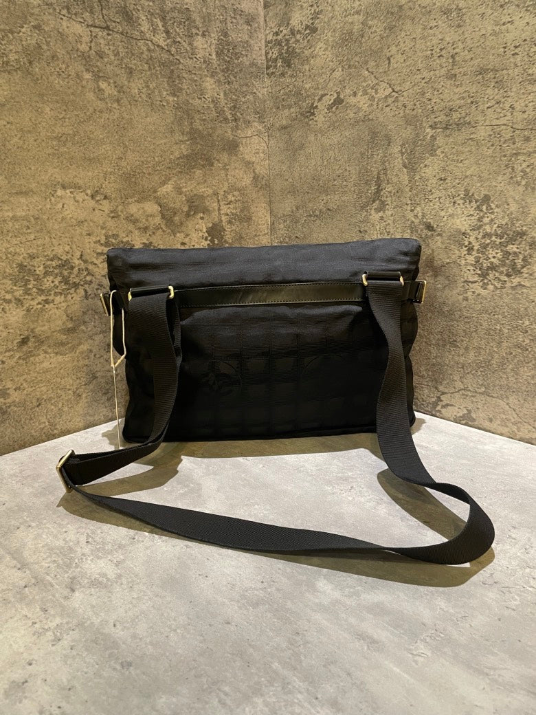 Chanel Messenger Black Canvas Bag Medium