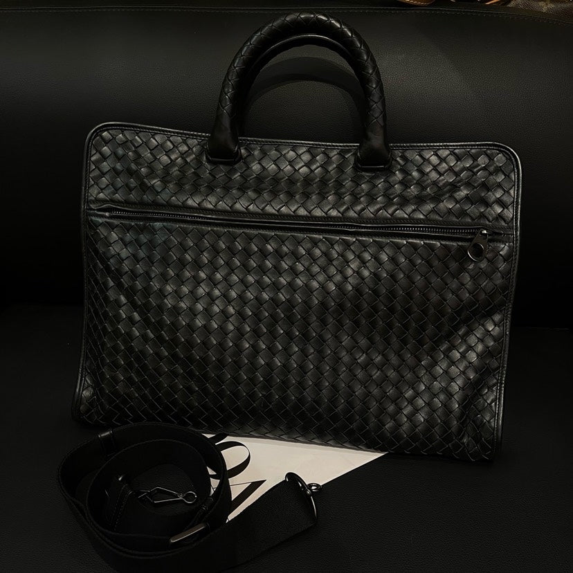 BV Black Leather Laptop Crossbody Bag Large