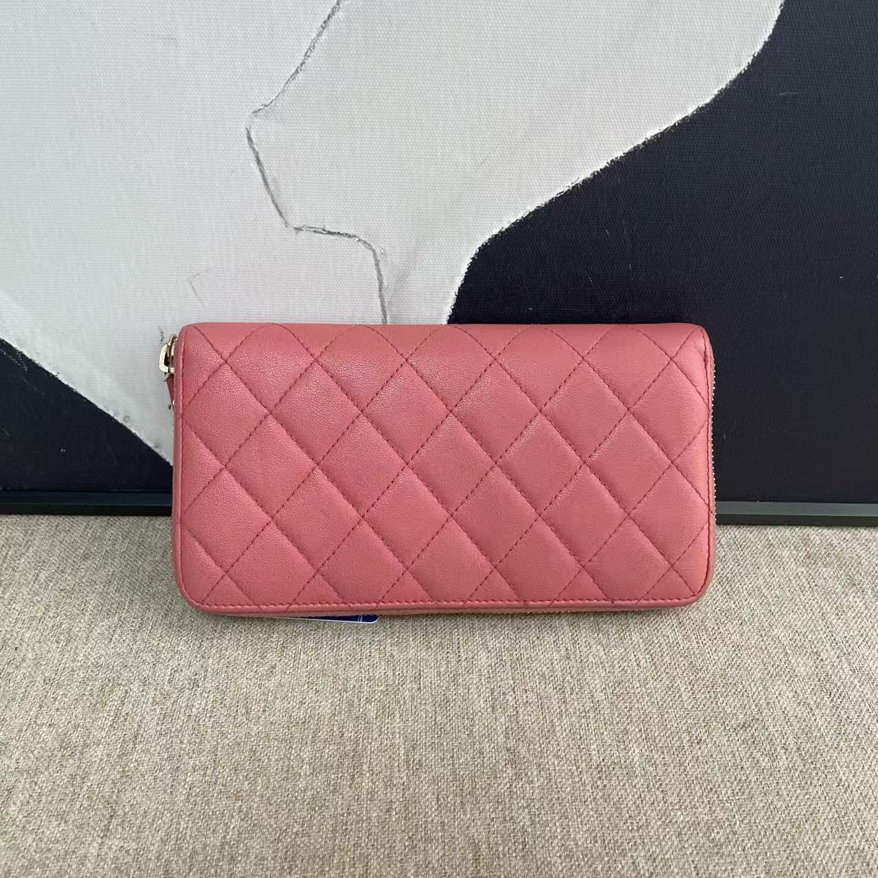 Preloved Chanel 2019 Classic Pink Leather Wallet - Vintage Designer Bag