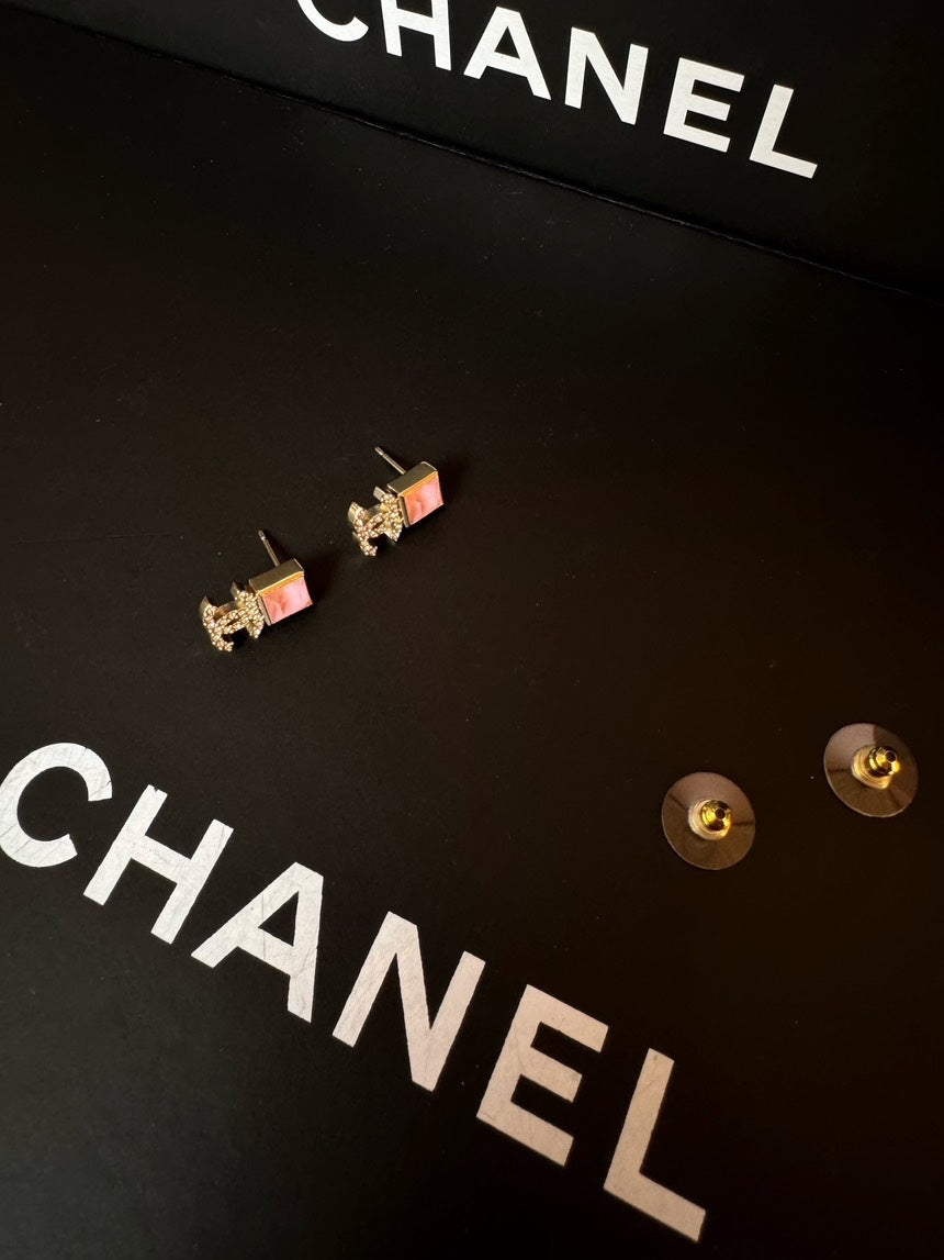Chanel Baby Pink Square & Full Diamonds CC Earrings 21k