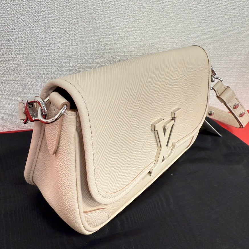 Preloved Louis Vuitton Epi Leather Bussy Shoulder Bag FM0018 in Cream