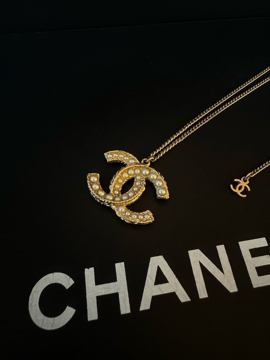 Chanel Large CC Pearls Necklace Gold Statement