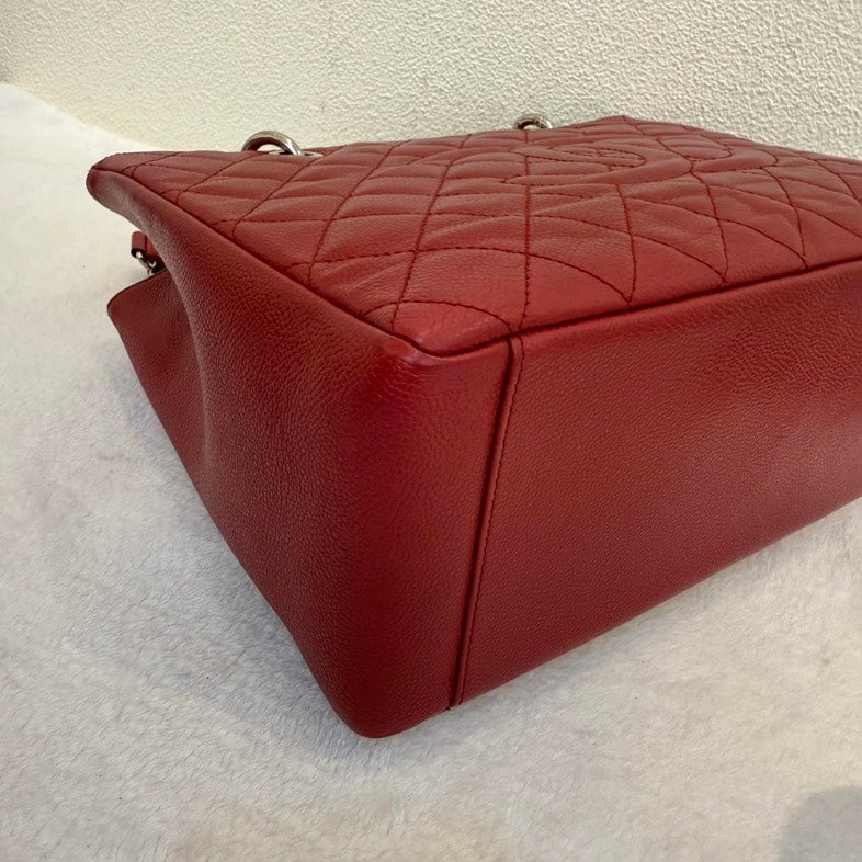 Chanel Grand Shopping Tote Red Quilted Leather Shoulder Bag