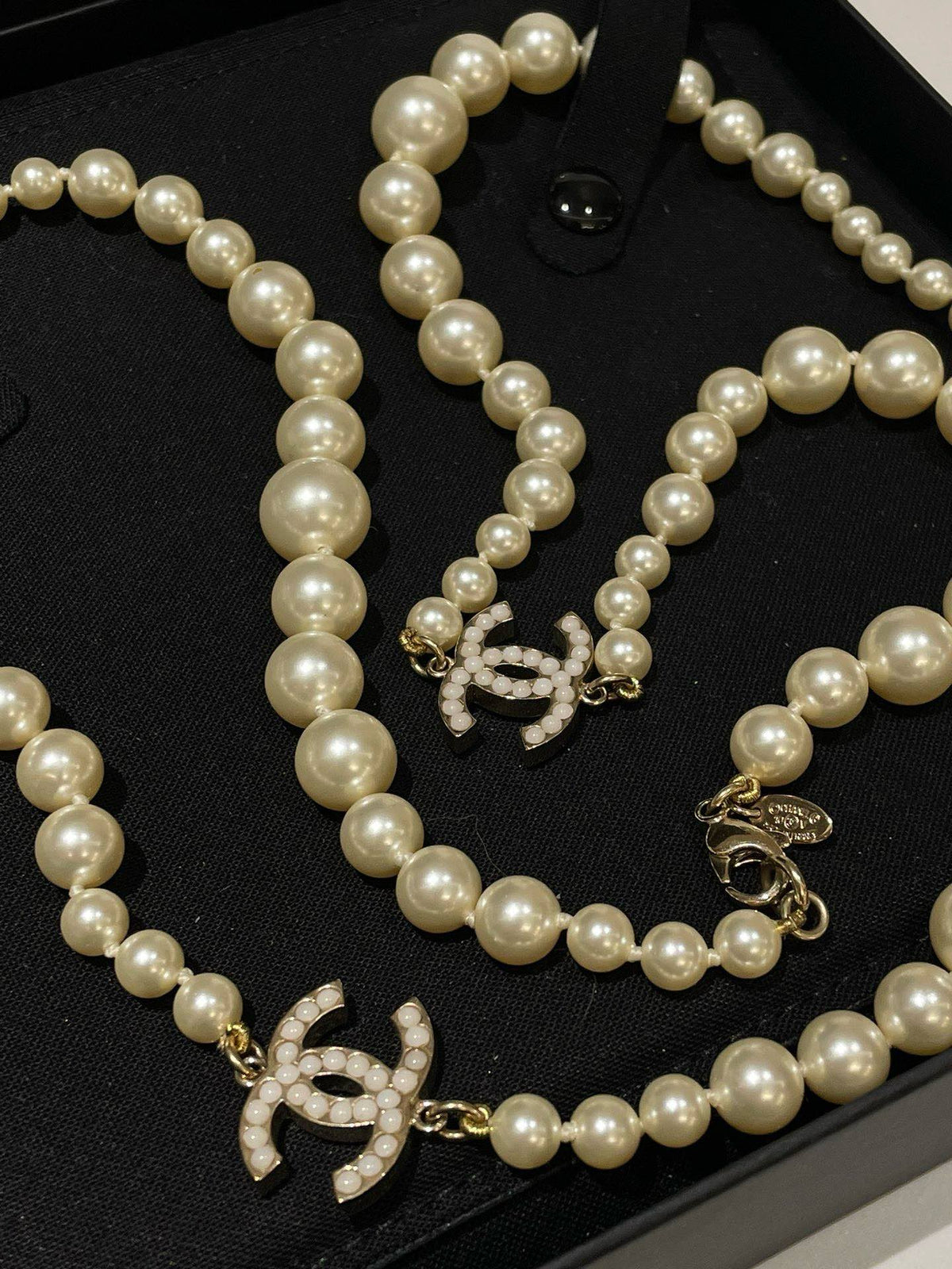 Chanel Pearl Long Necklace White 100cm Necklaces