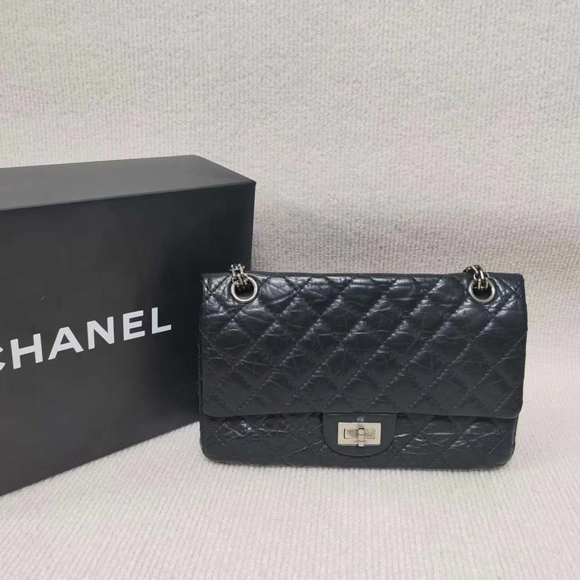 Chanel 2.55 Reissue Shoulder Bag in Black Leather -  and Iconic