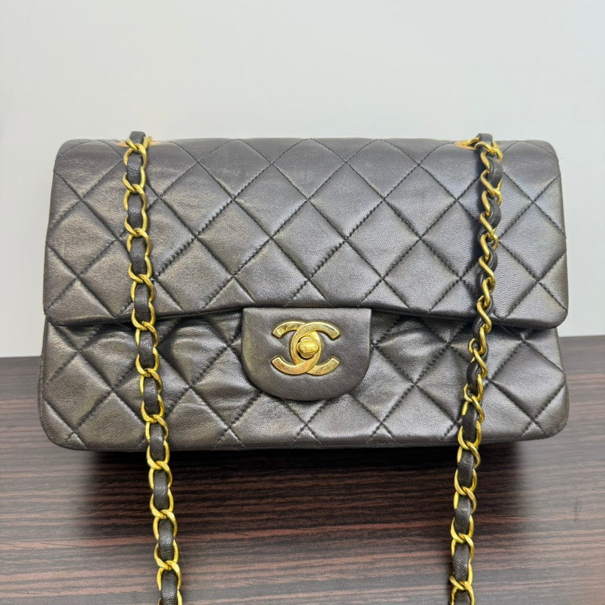Chanel Lambskin Classic Double Flap Bag Black Shoulder Bag Small Series 3 1994-96 LB109183