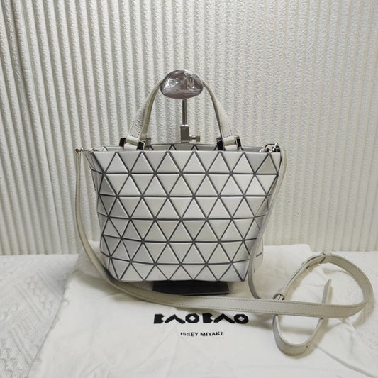 Issey Miyake Bao Bao Crossbody Bag 12123674 White Geometric