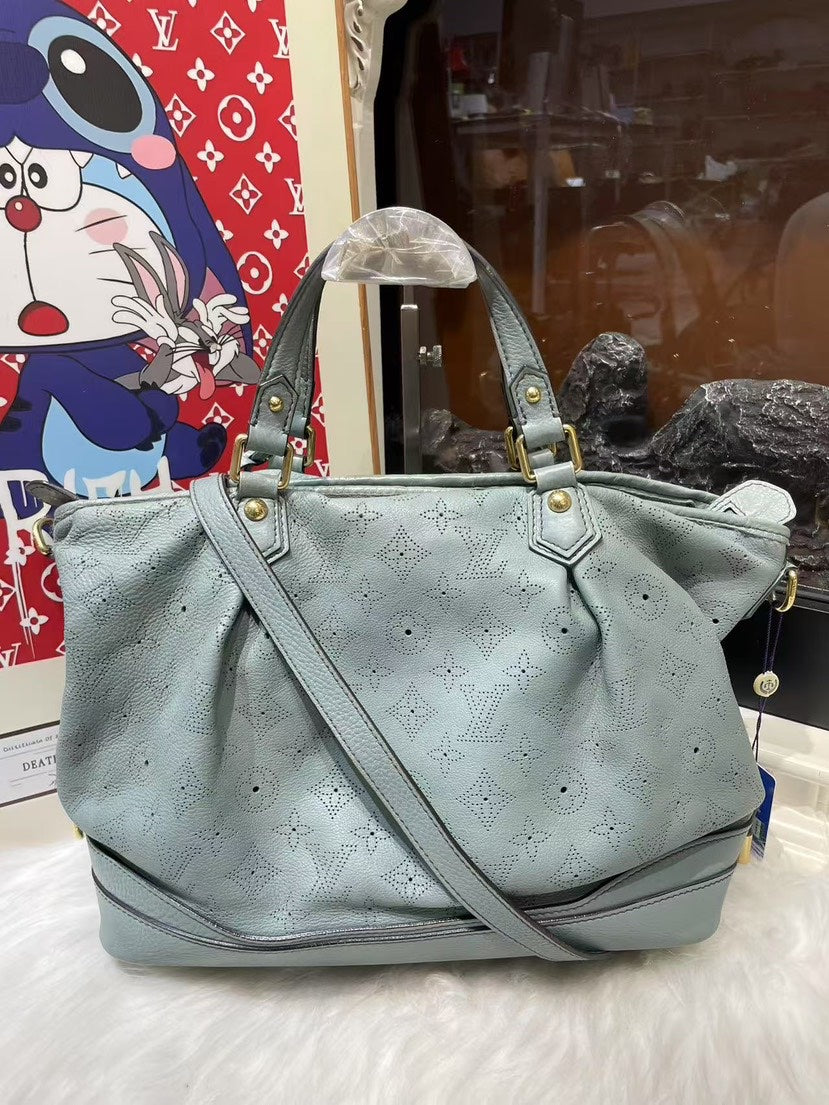 Preloved Louis Vuitton Mahina Leather Blue Crossbody Bag