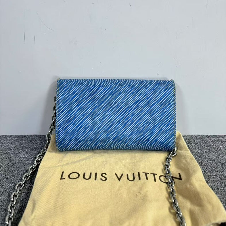 Preloved Louis Vuitton Twist Bag Blue Crossbody