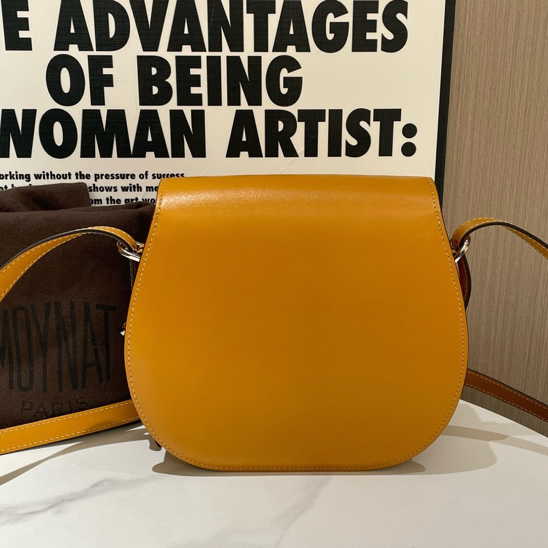 Un Moynat Loulou Saddle Bag Small Yellow Leather Crossbody Bag #13703