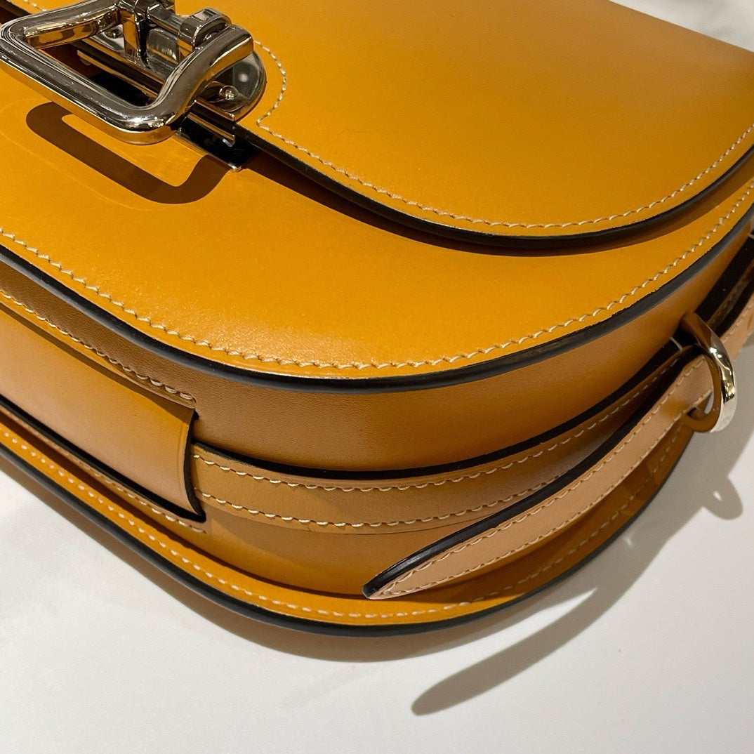 Un Moynat Loulou Saddle Bag Small Yellow Leather Crossbody Bag #13703