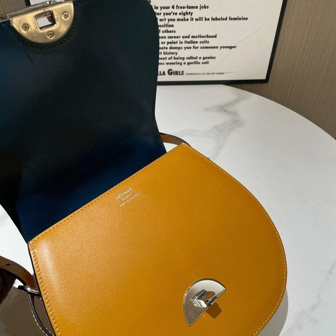 Un Moynat Loulou Saddle Bag Small Yellow Leather Crossbody Bag #13703