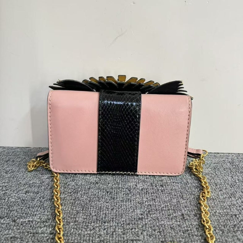 Preloved Burberry Animal Motif Multicolor Chain Crossbody Bag