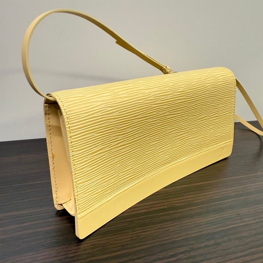 Preloved Louis Vuitton Epi Leather Yellow Shoulder Bag LB109978