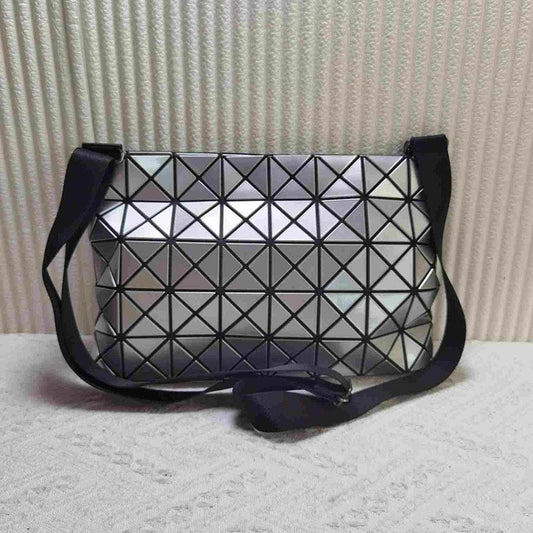 Preloved Issey Miyake Bao Bao Crossbody Bag Silver Geometric