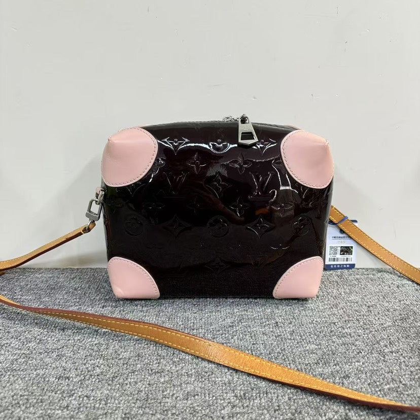 Preloved Louis Vuitton Vernis Trunk Bag Black and Pink Crossbody