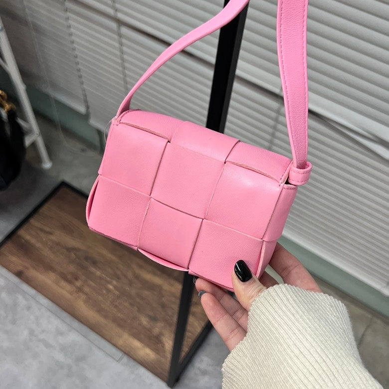 Bottega Veneta Mini Crossbody Bag Pink Leather Z3828