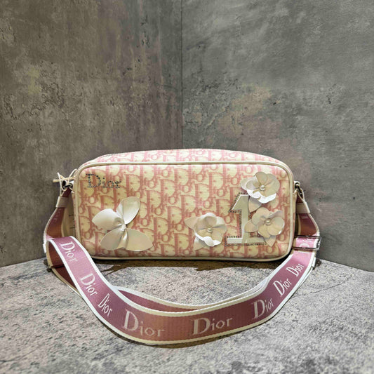 🛒Preloved Dior crossbody camera bag