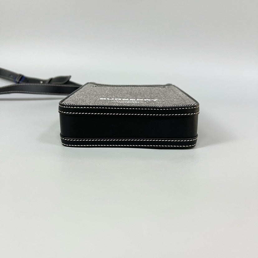 Preloved BURBERRY Phone Bag Black Crossbody Mini XJ10835