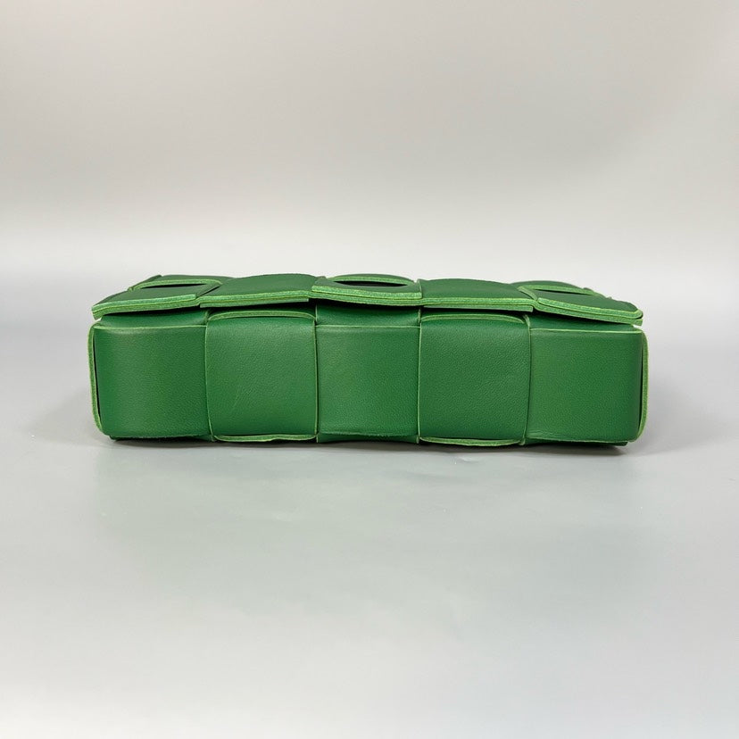 Preloved Bottega Veneta BV Cassette Green Leather Crossbody Bag XJ10936