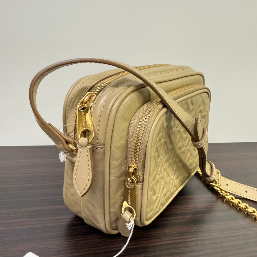 Preloved Burberry TB Leather Camera Crossbody FM6082 Beige Crossbody Bag
