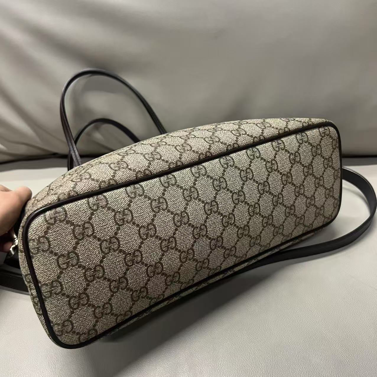 Gucci GG Supreme Beige Two-Way Shoulder Bag