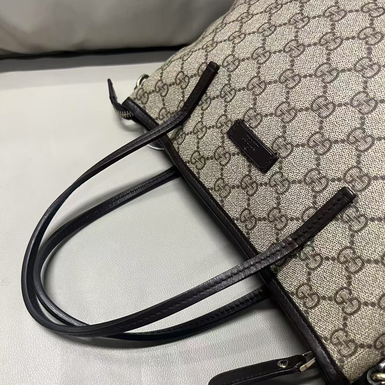 Gucci GG Supreme Beige Two-Way Shoulder Bag