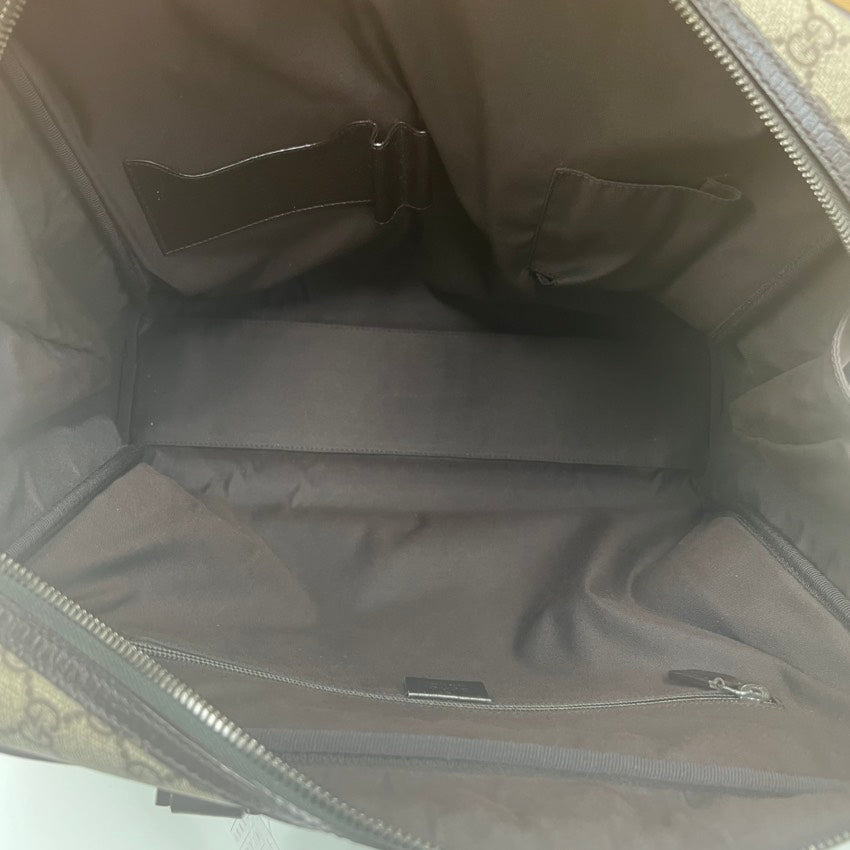 Gucci hand bag E