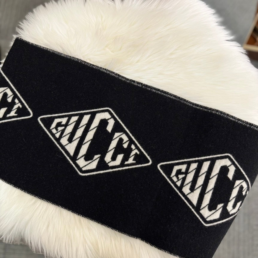 Gucci Cashmere Scarf Black cmxcm
