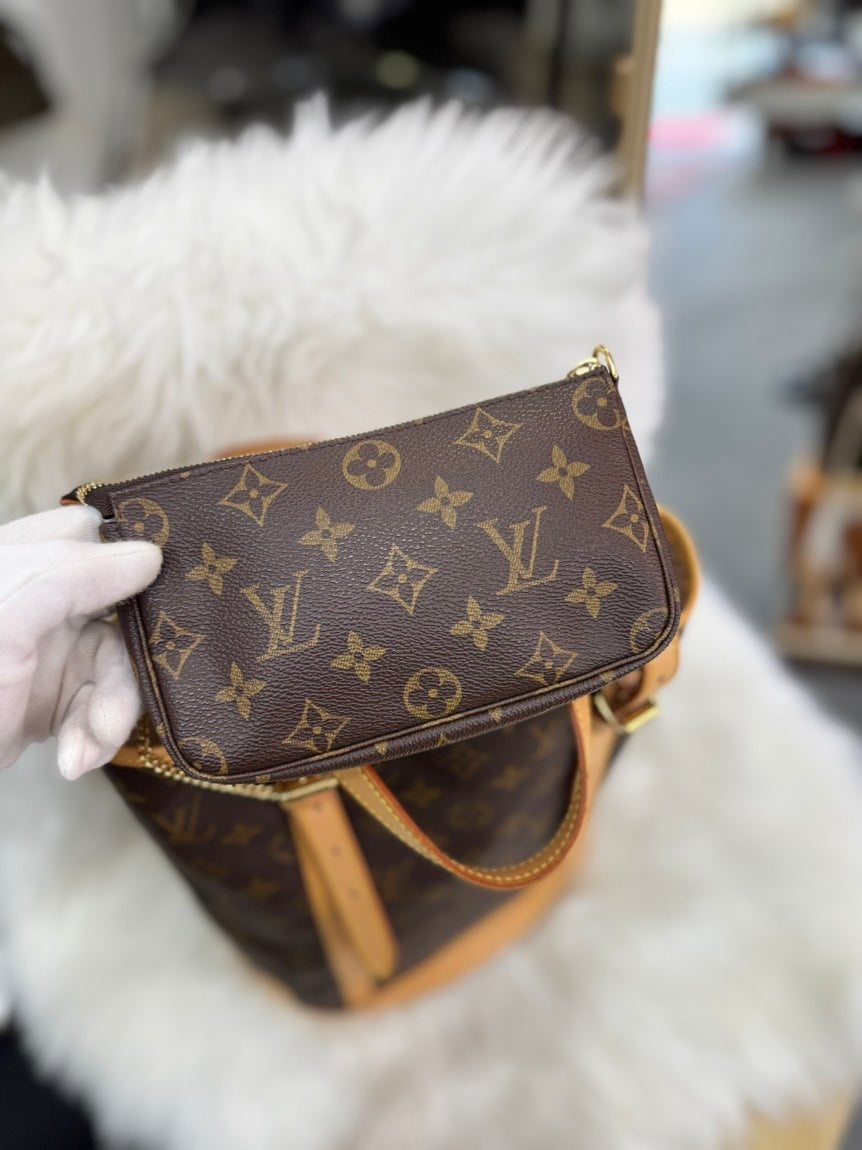 Preloved Louis Vuitton Monogram Bucket Bag with Small Pouch in Brown - Bucket & Drawstring Bag