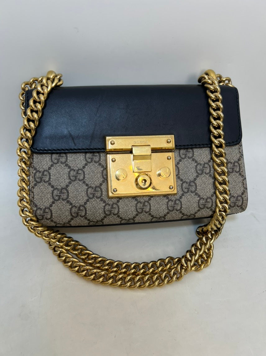 Gucci padlock (s)