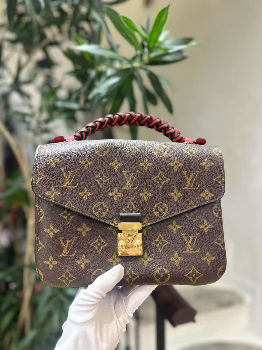Preloved LV bag BZS