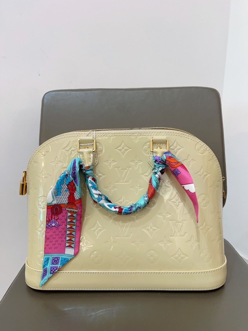 preloved Louis Vuitton monogram vernis Alma